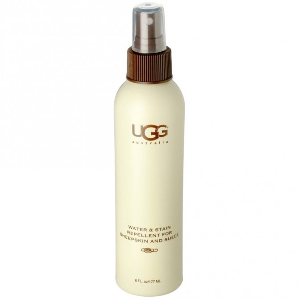 NWT UGG Water and Stain Repellent